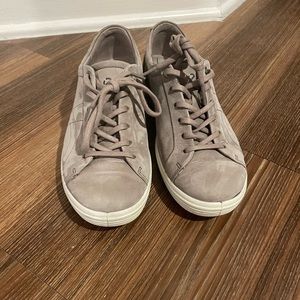 ECCO Women's Soft 7 Stitch Tie Sneaker